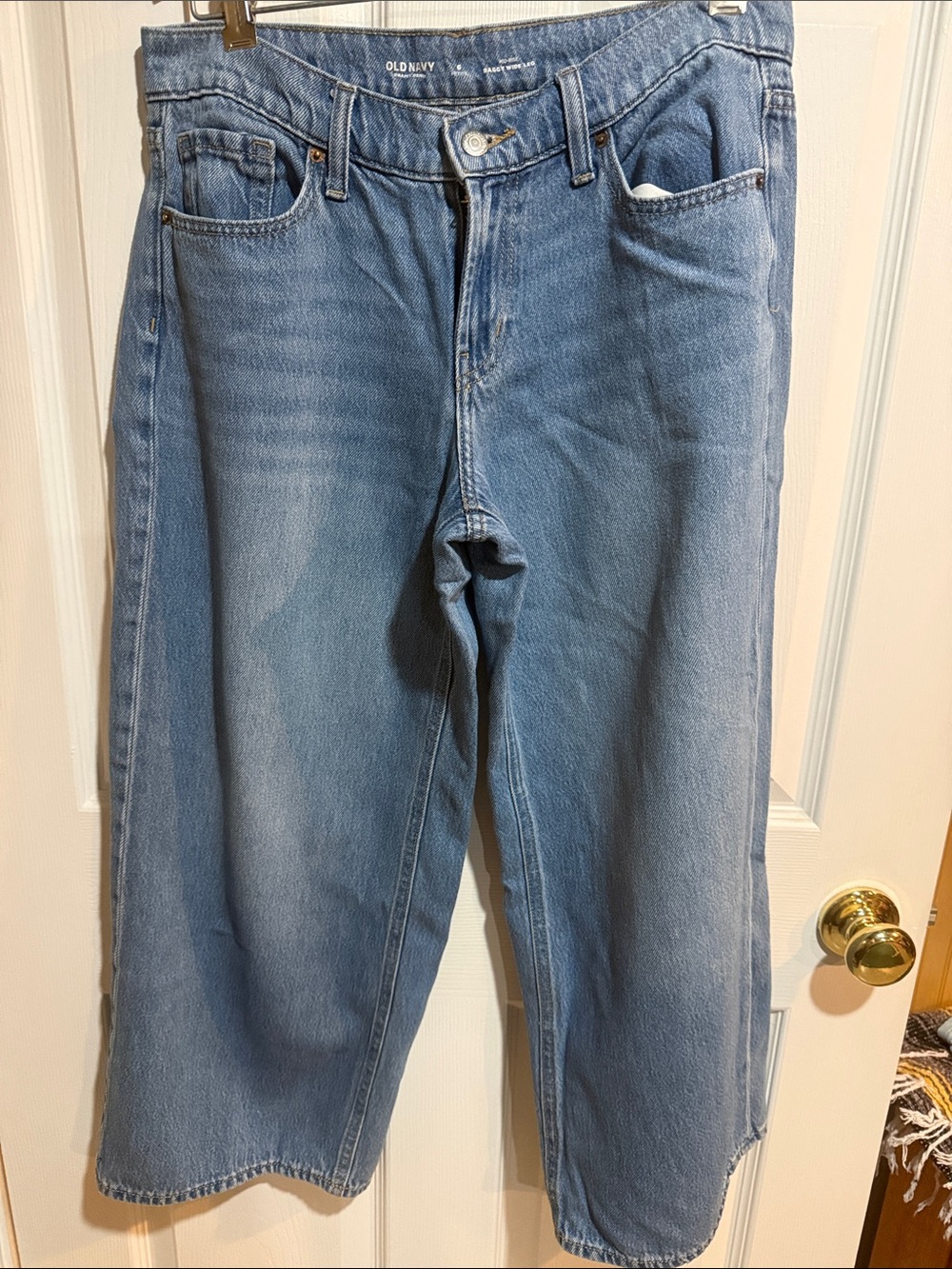 Old Navy Light Wash Wide Leg Jeans in Blue